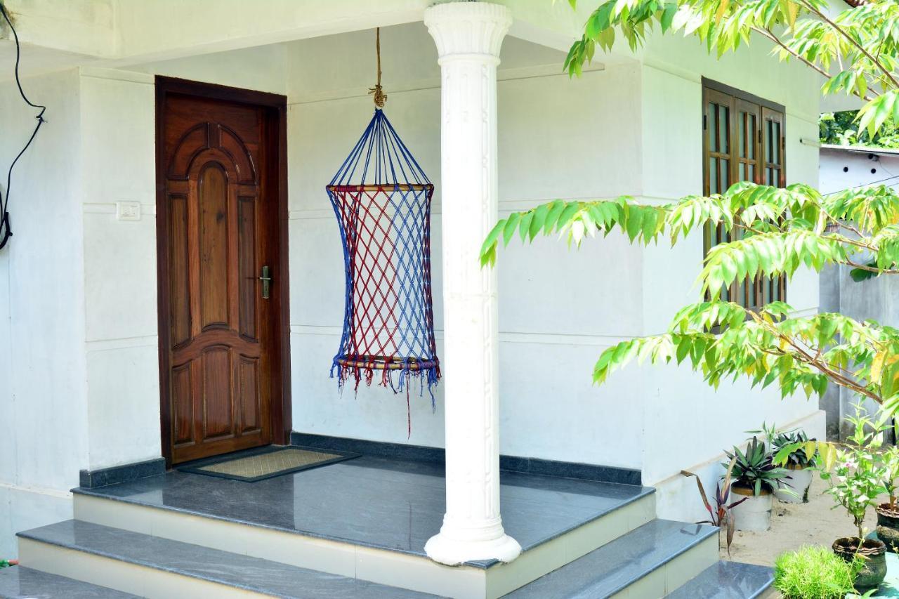 Sea Breeze Beach Home Alappuzha Bagian luar foto